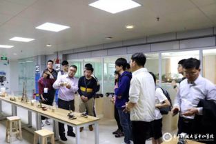 海峽兩岸機器人技術交流體驗營系列報道之一 技術交融，智慧同行